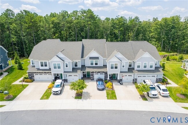 Building Photo - 18401 Palisades Ct