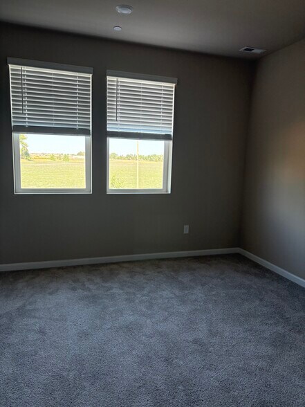 Building Photo - 978 Nettle Ln