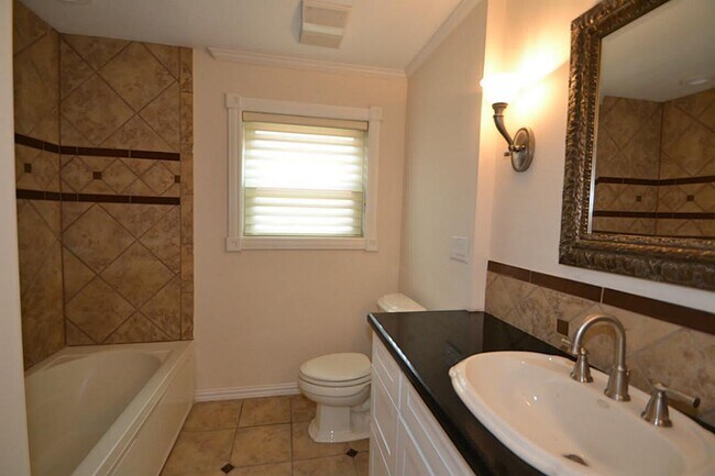 Building Photo - 4911 Wigton Dr