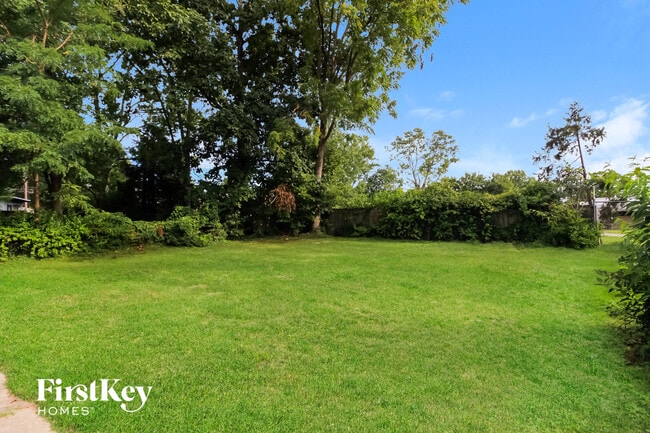 Building Photo - 2741 Jonrose Ave