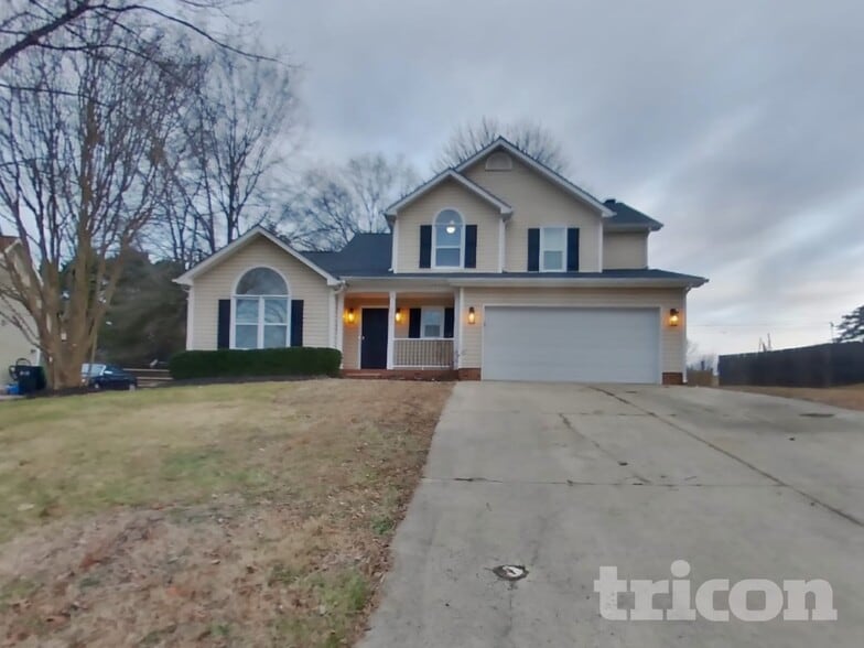Building Photo - 2501 Haybrook Ln