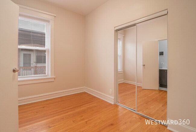 Building Photo - 1548 N Homan-1-3