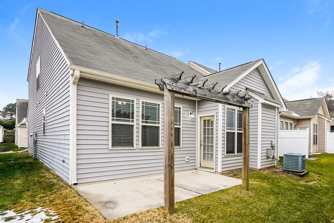 Building Photo - 35 Wensley Ct