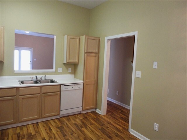 Building Photo - 6010 Woodmill Dr