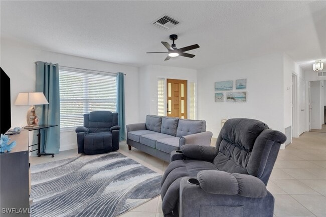 Building Photo - 28215 Sunset Dr