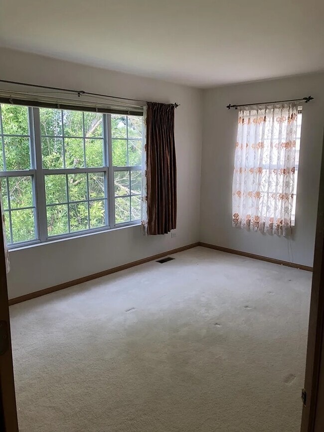 Building Photo - 2723 Sheridan Ct