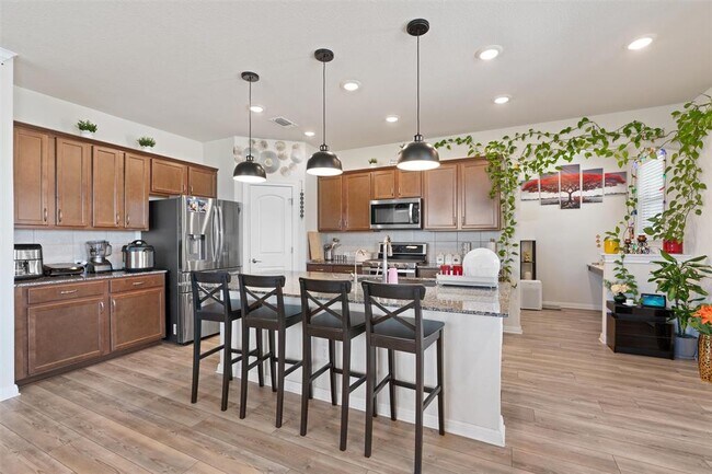 Building Photo - 113 Yellow Thistle Cv