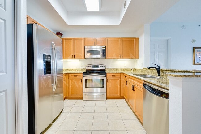 Building Photo - Furnished Waterfront 2 Bedroom Condo