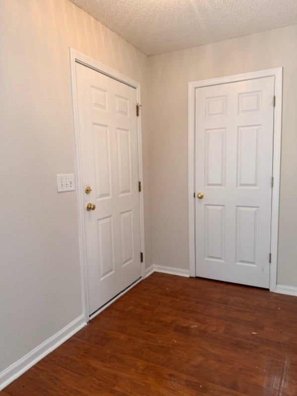 Building Photo - 412 Killian Green Dr