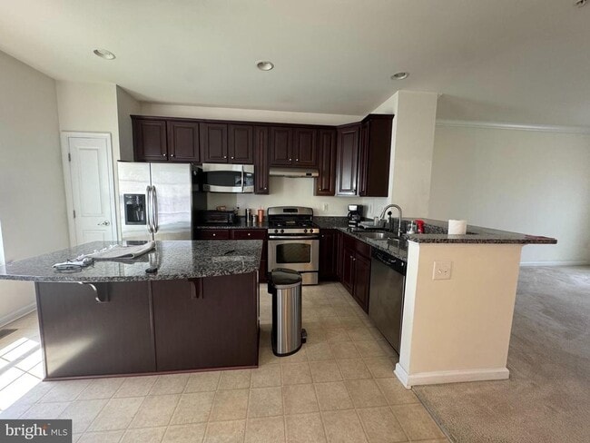Building Photo - 814 Susan Cir