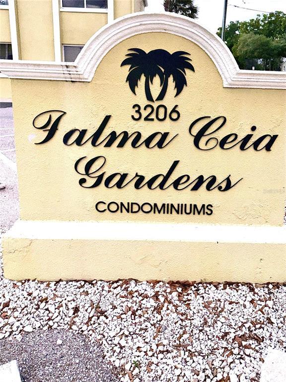 Building Photo - 3206 W Azeele St