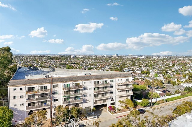 Building Photo - 1108 Camino Real