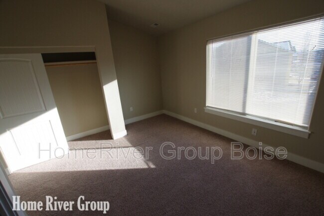 Building Photo - 16649 N Profit Cir