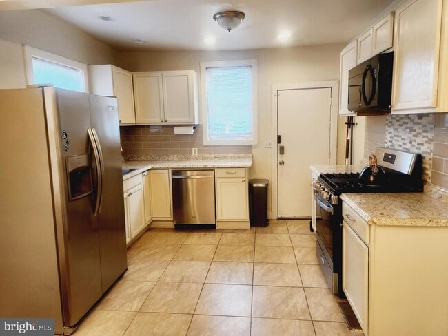 Building Photo - 5107 Walther Ave