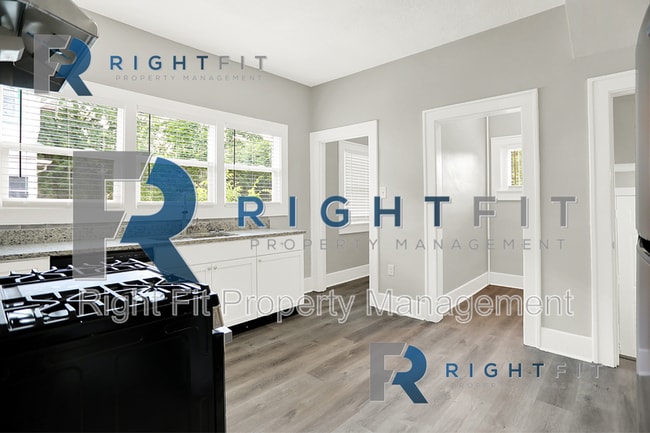 Building Photo - 3430 Carrollton Ave