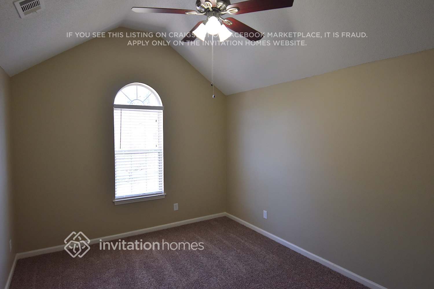 Building Photo - 4185 Soaring Dr