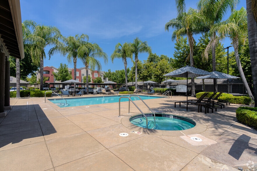 Primary Photo - Eaglewood