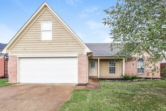 Building Photo - 2780 Shady Well