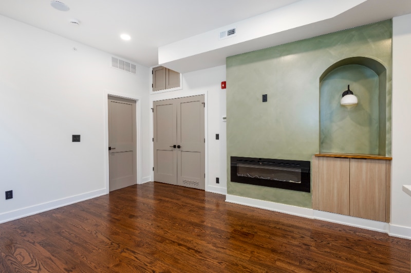 Building Photo - 1613 N 33rd St