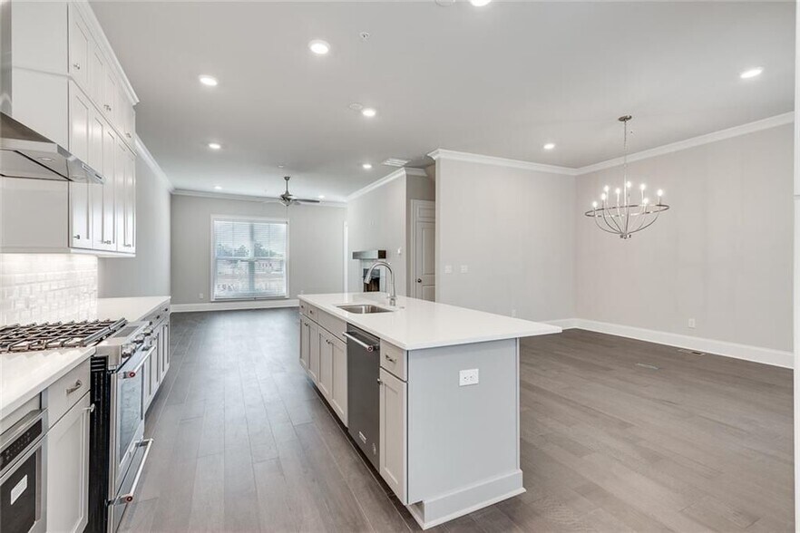 Building Photo - 308 Burgess Walk