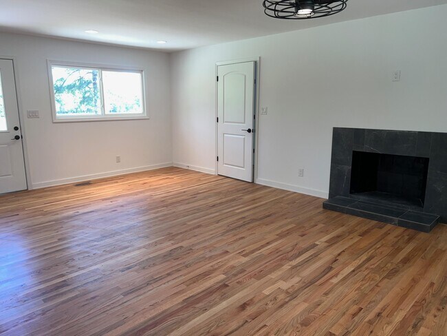 Building Photo - 2897 Wagener Rd