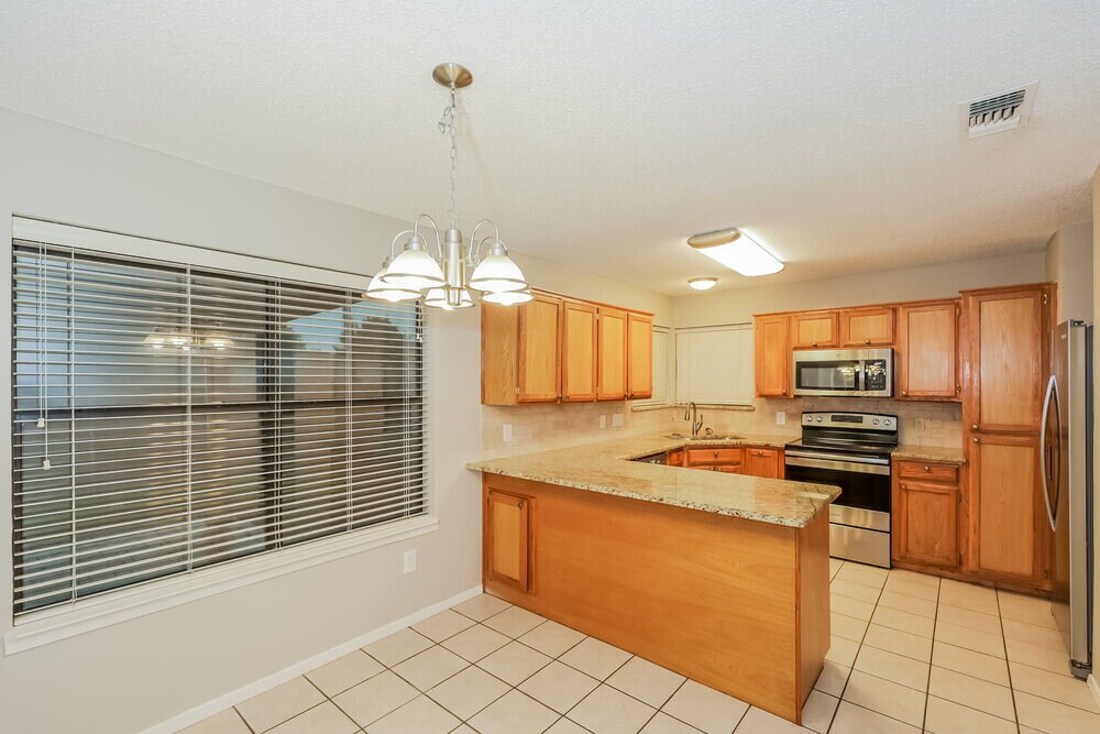 Building Photo - 508 Pleasant Valley Dr