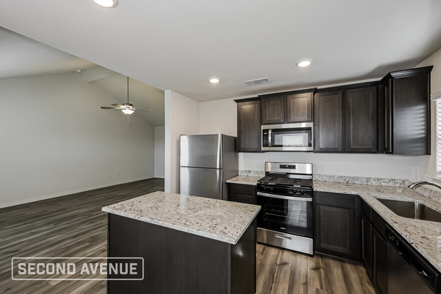 Building Photo - 327 Condie Russell Ave