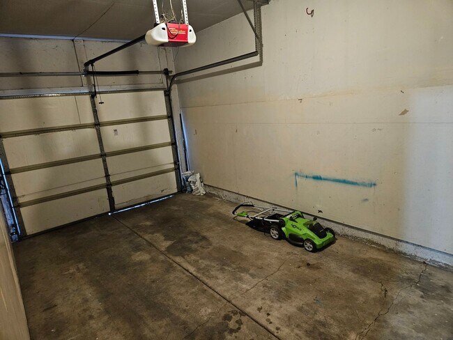 Building Photo - 51-53 W 1100 S