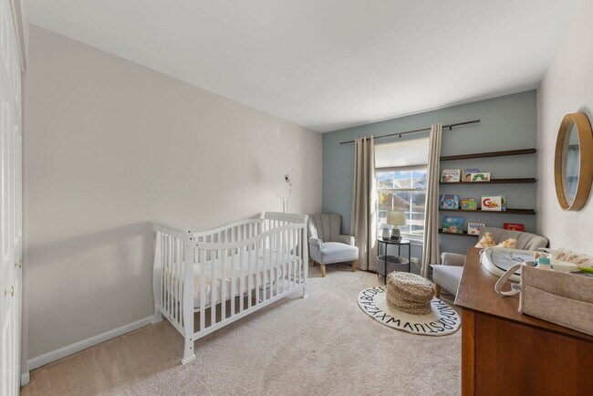 Building Photo - 2020 Juniper Ct