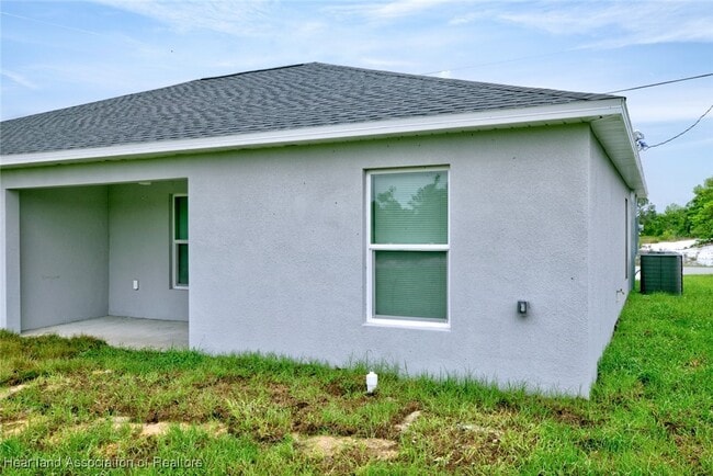Building Photo - 1462 Aleutian St NE