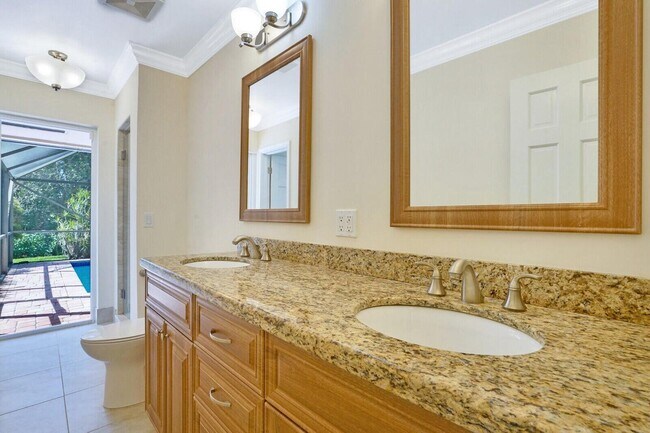 Building Photo - 1104 Little Harbor Dr