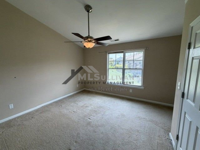 Building Photo - 100 Stratford Lakes Dr