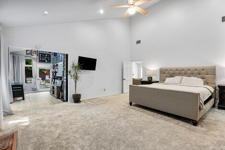 Building Photo - 4006 Milaca Pl