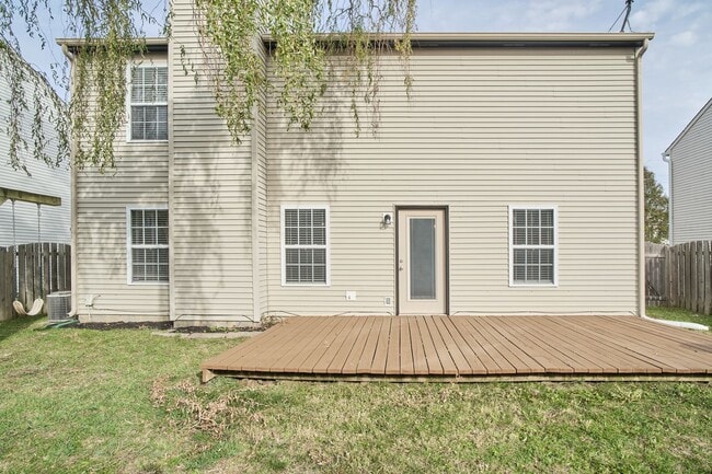 Building Photo - 3 BD/2.5 BA in Fishers!