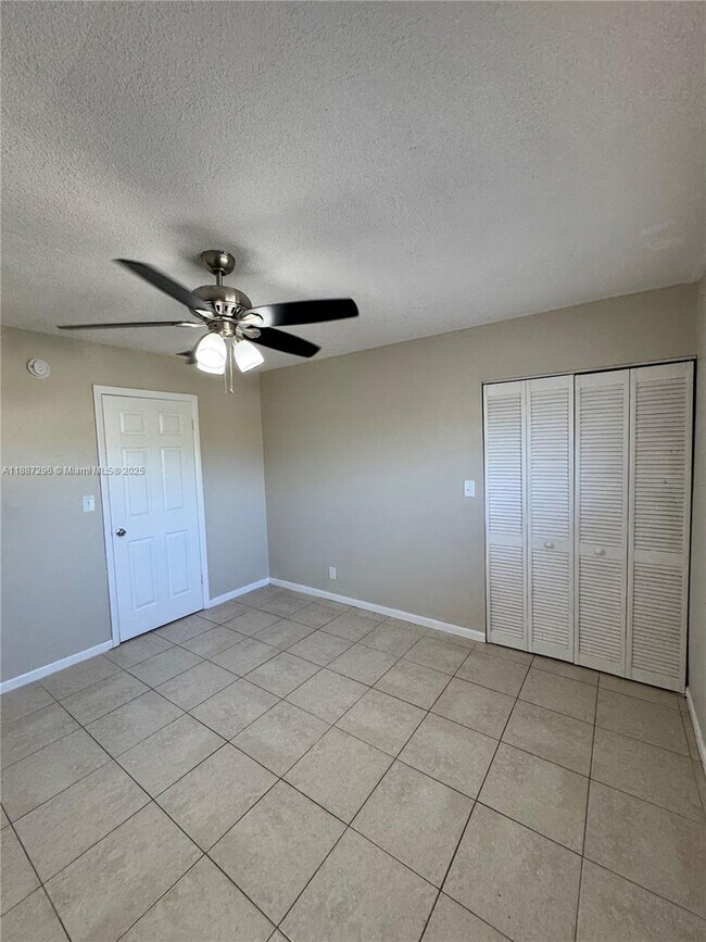 Building Photo - 7205 W Sunrise Blvd