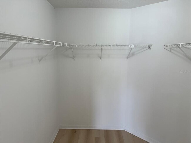 Building Photo - 6 Prince Manfred Pl