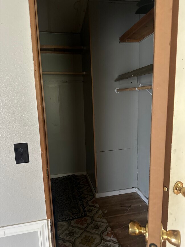 Building Photo - 122 S Georgetown Rd