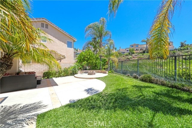 Building Photo - 25022 Hollyberry Ln