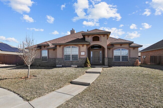 Building Photo - Stunning with 4 bedrooms in City View!
