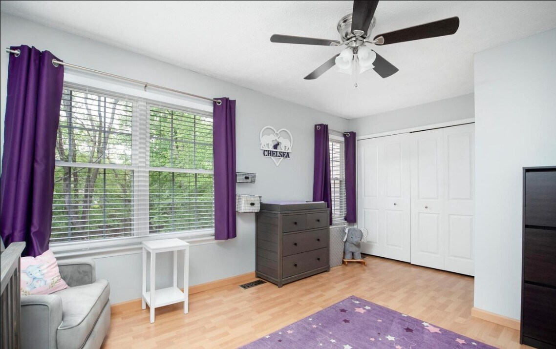 Building Photo - 9454 Fens Holw