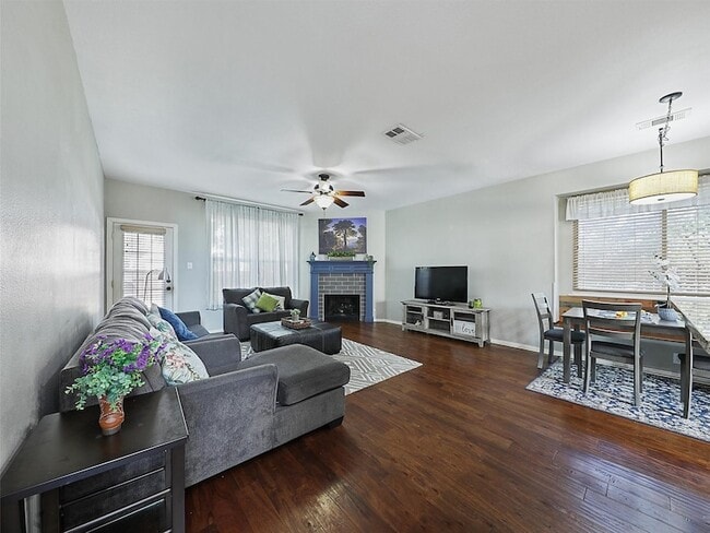 Building Photo - 5004 Rain Forest Dr
