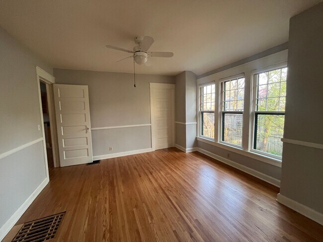 Building Photo - 710 S Fess Ave