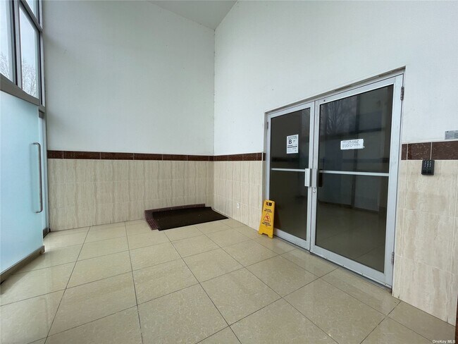 Building Photo - 141-52 33rd Ave