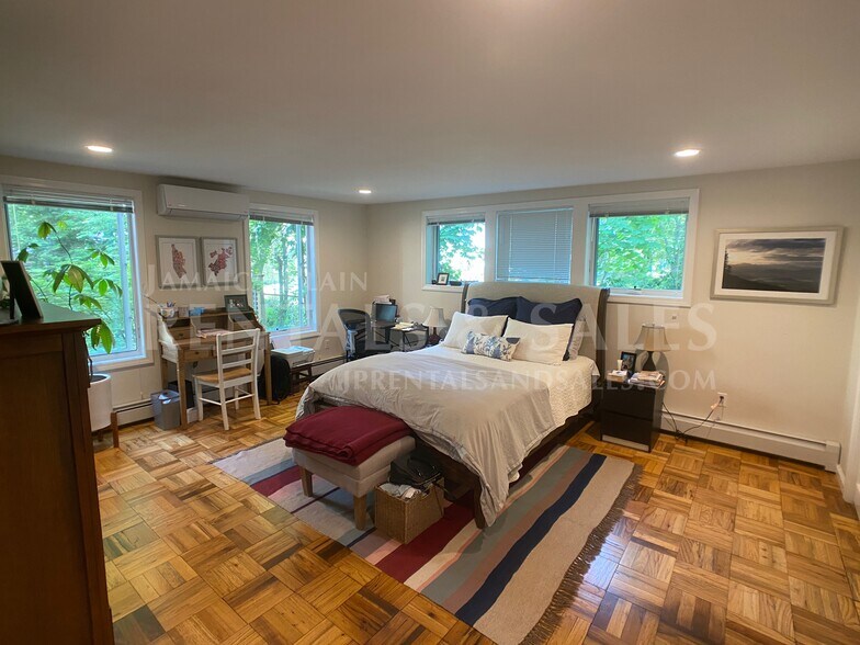 Building Photo - 27R Eliot St