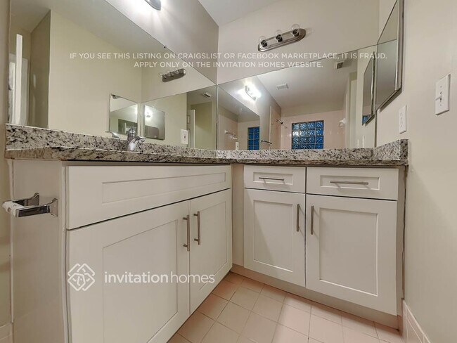 Building Photo - 15745 SW 82nd St