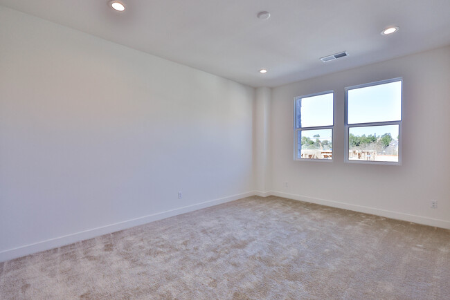 Building Photo - 11051 Eka Way