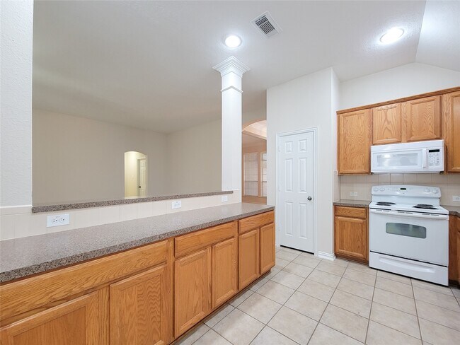 Building Photo - 6806 Haley Ct