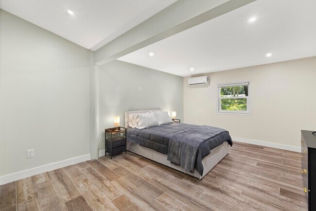 Building Photo - 14996 50th St S