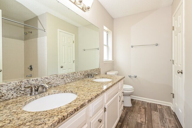 Building Photo - 11194 Mikris Dr S