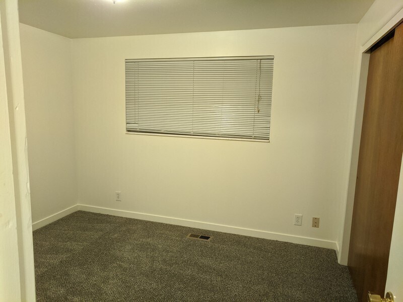 Building Photo - 3186 S 4000 W